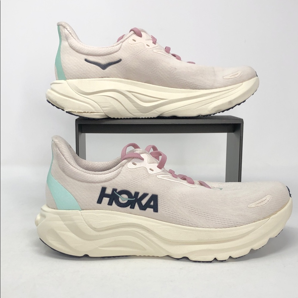 Hoka One One Arahi 8 Rose Cream 1168711 Women’s Running Shoes - Size 8 Wide